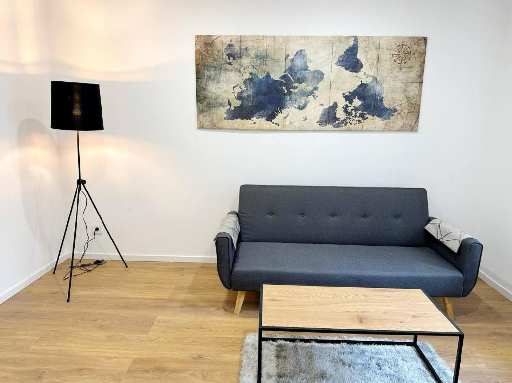 Rs-0 - Appartement F2 Au Rdc A Mulhouse Pour 1-3 Pers מראה חיצוני תמונה